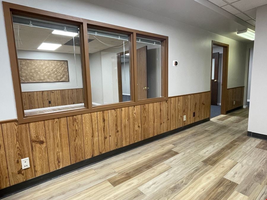 5113 N Executive Dr Suit 105 Microsuites