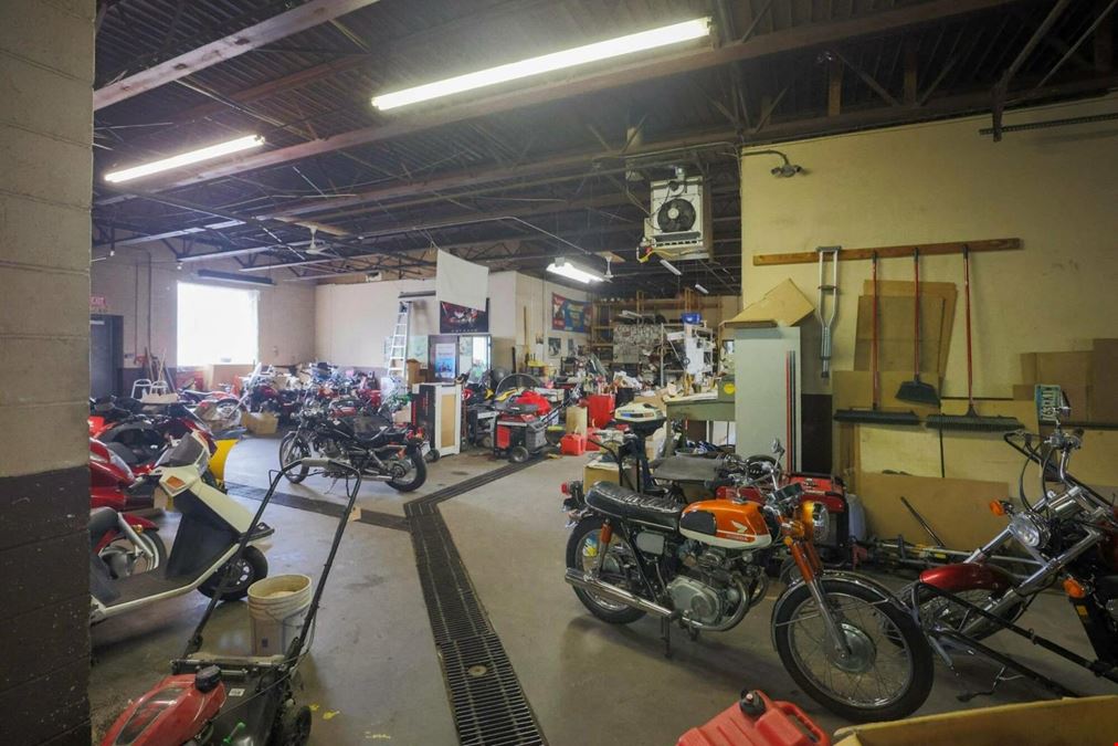 HondaTown Retail & Industrial-Flex Building
