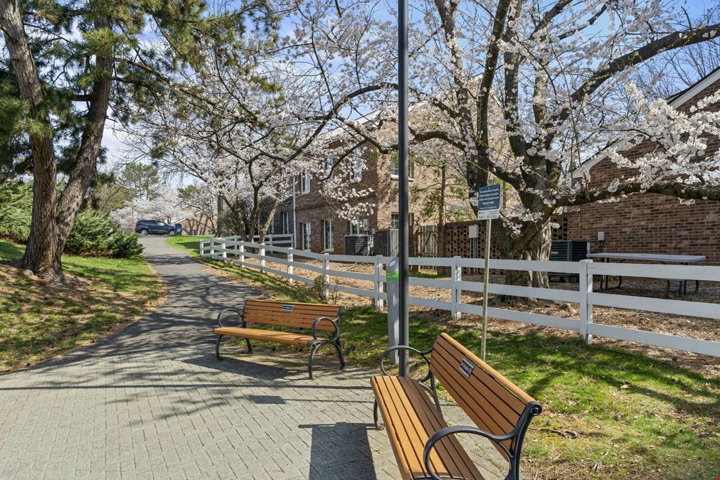 Bowman Green Office Suites For lease