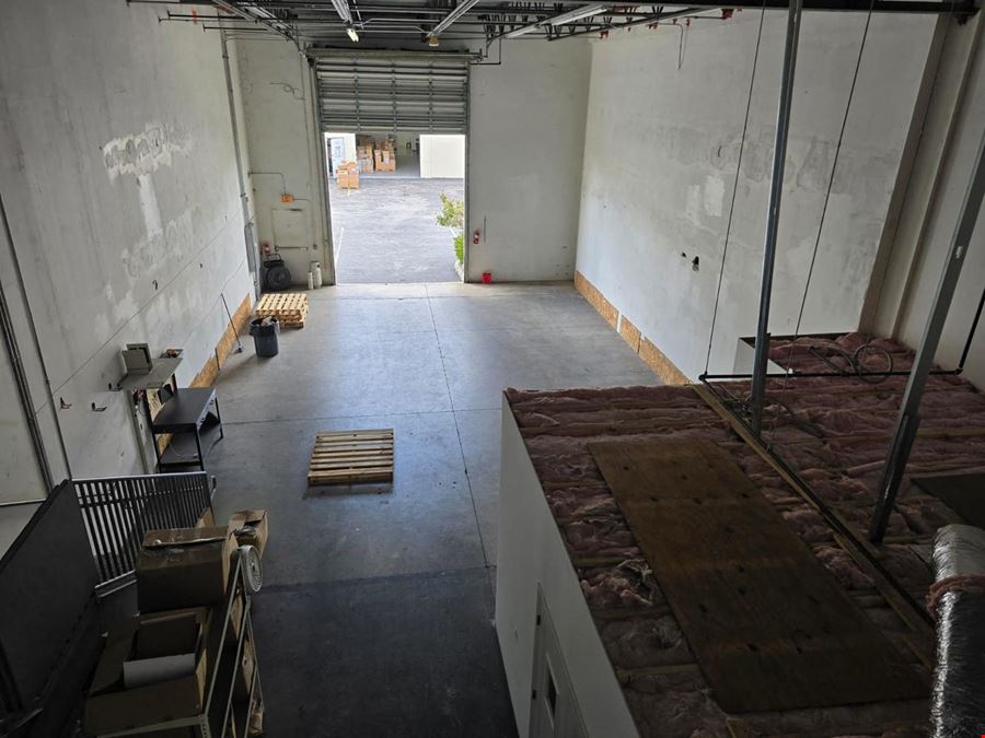 Immediate Occupancy For Lease 2,500SQFT Off/W