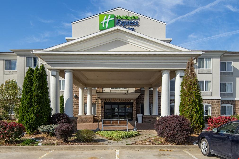 REIT Sale | Holiday Inn Express & Suites Jacksonville Illinois