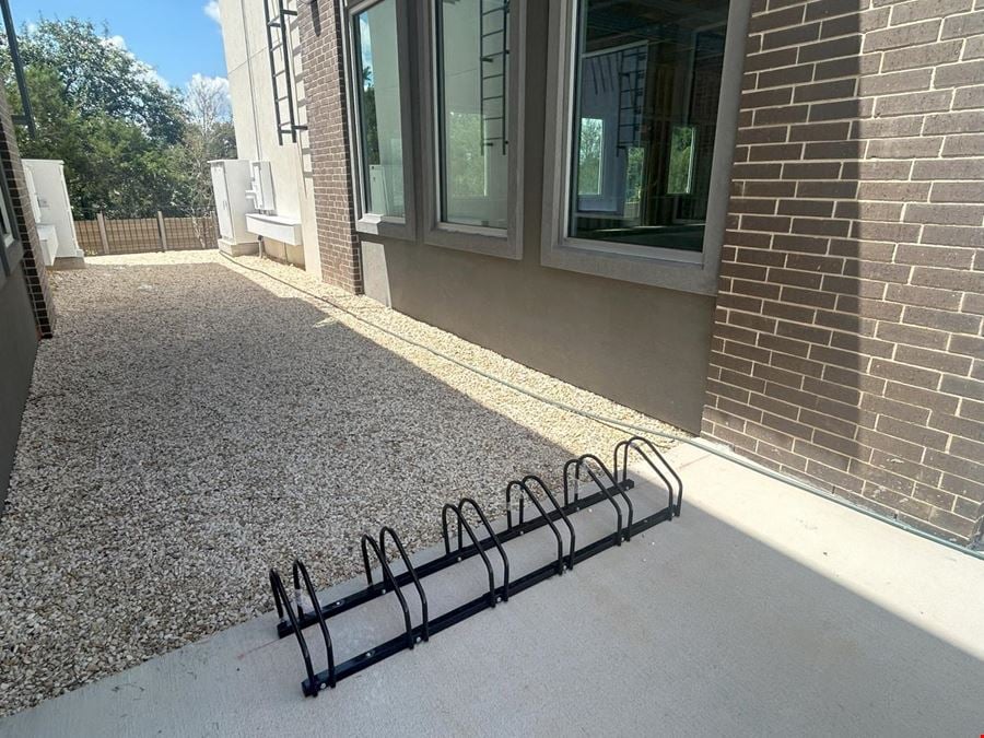 610 Brashear Ln #400 Cedar Park TX