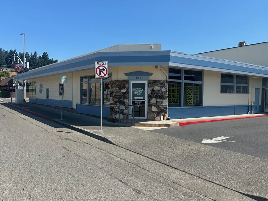 1201 Main St