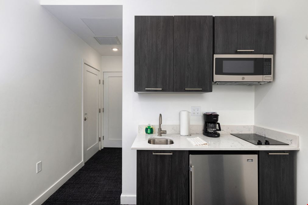Maverick Suites