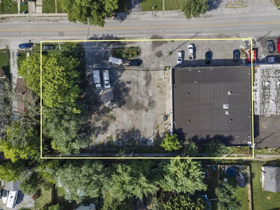 ±10,000 SF Multi-Tenant Industrial | ±5,000 SF Available | For Sale or Lease