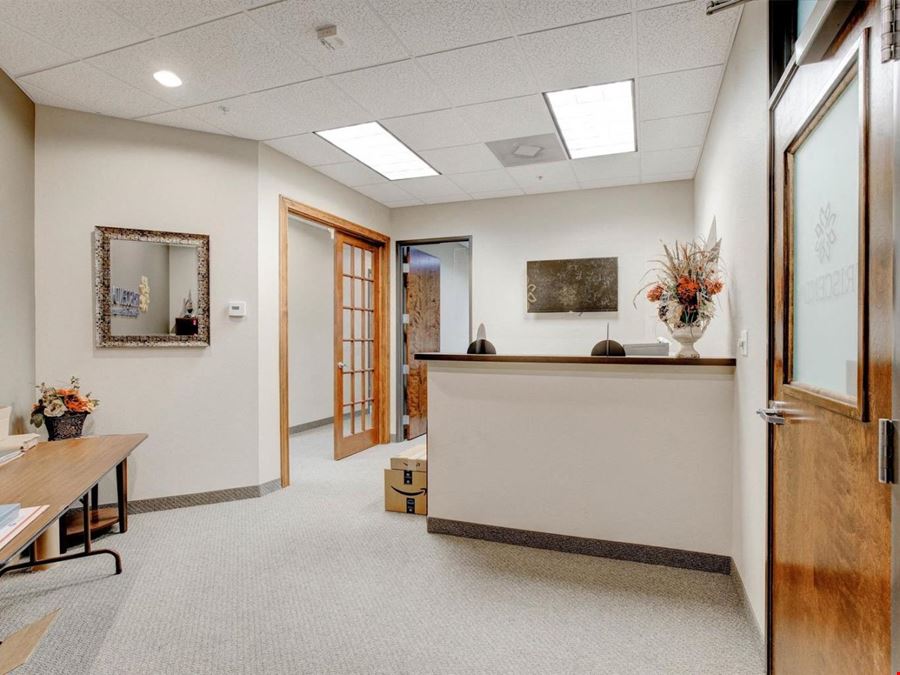 1100 Parker Square