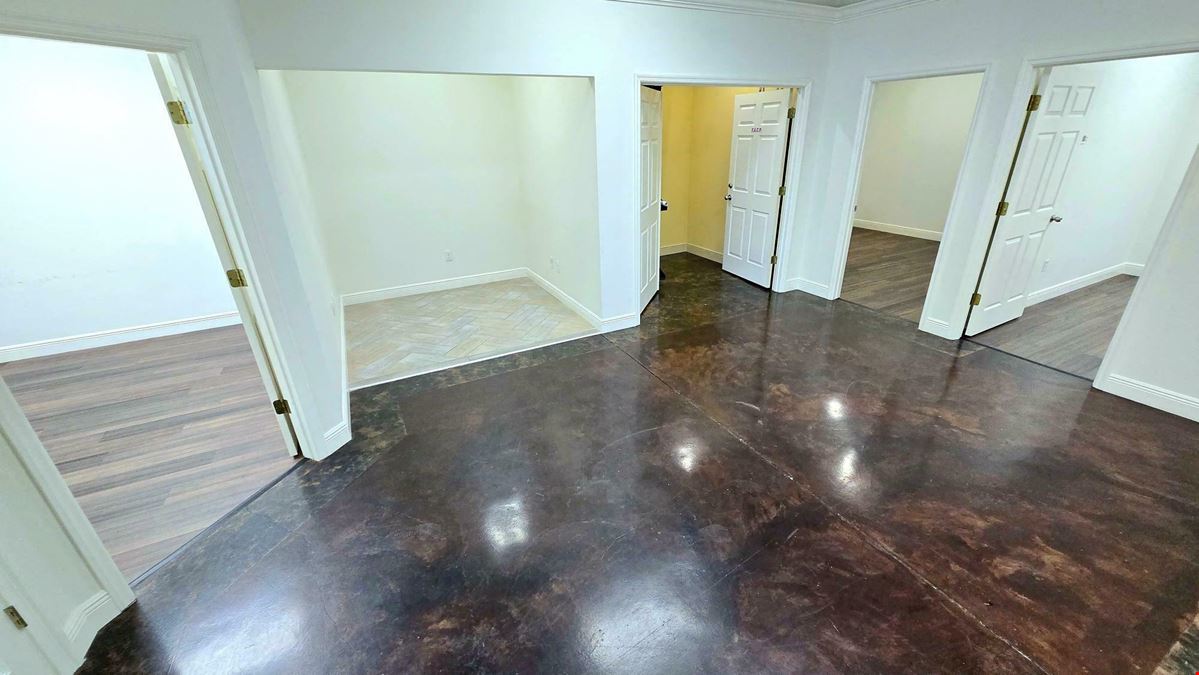 Immaculate Office & Flex Warehouse Building!