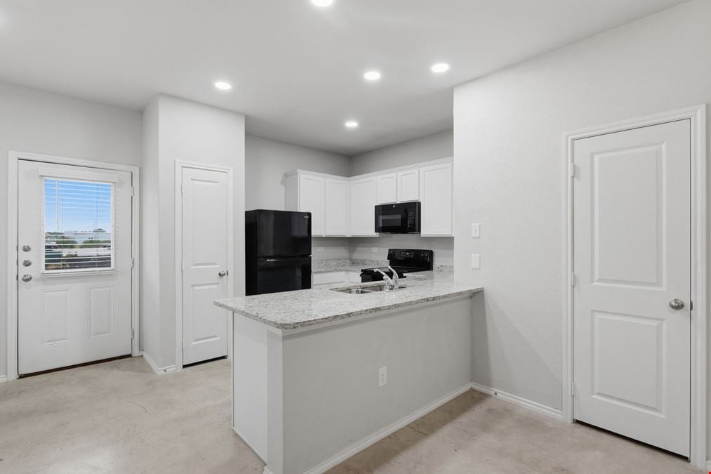 7239 Converse Ridge Quadplex