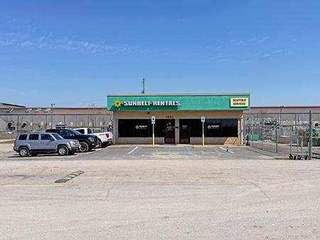 Preview of Industrial space for Sale at 1625 19th St N