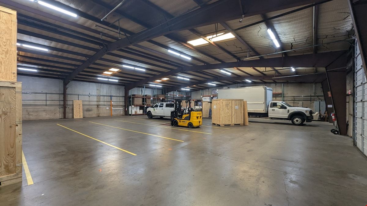 Freestanding Warehouse