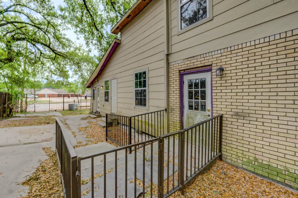 9317 Homestead Rd, Houston, TX 77016