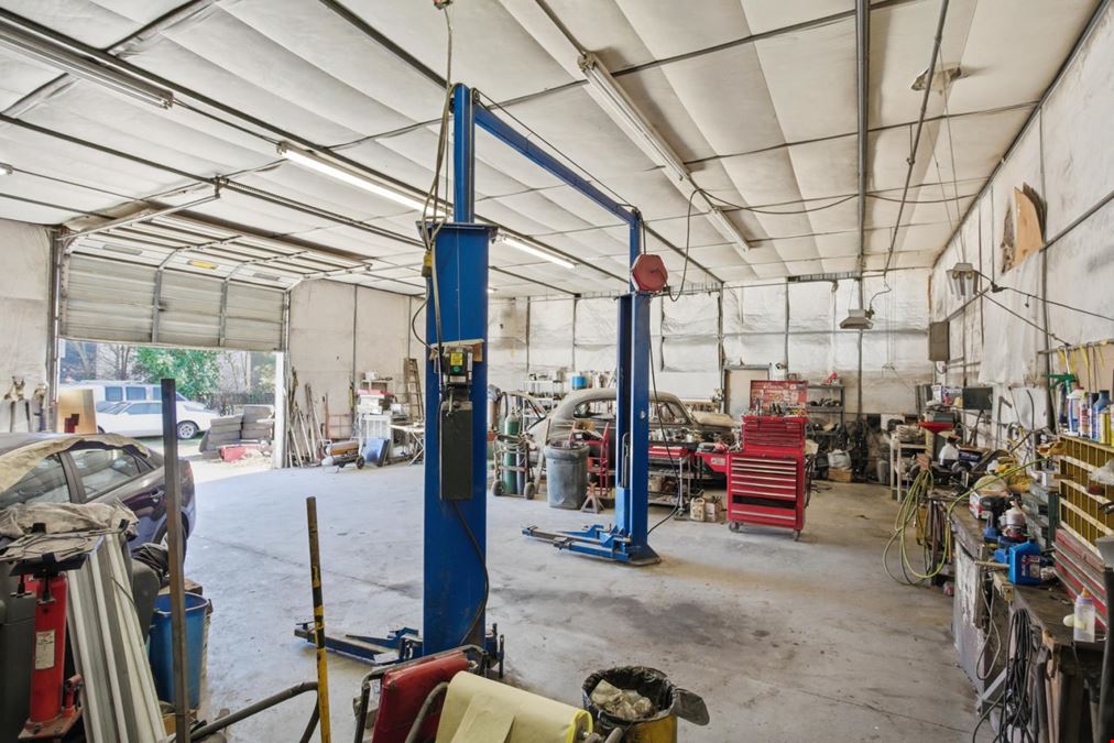2,400 SQ FT Warehouse- Central, Near Clemson