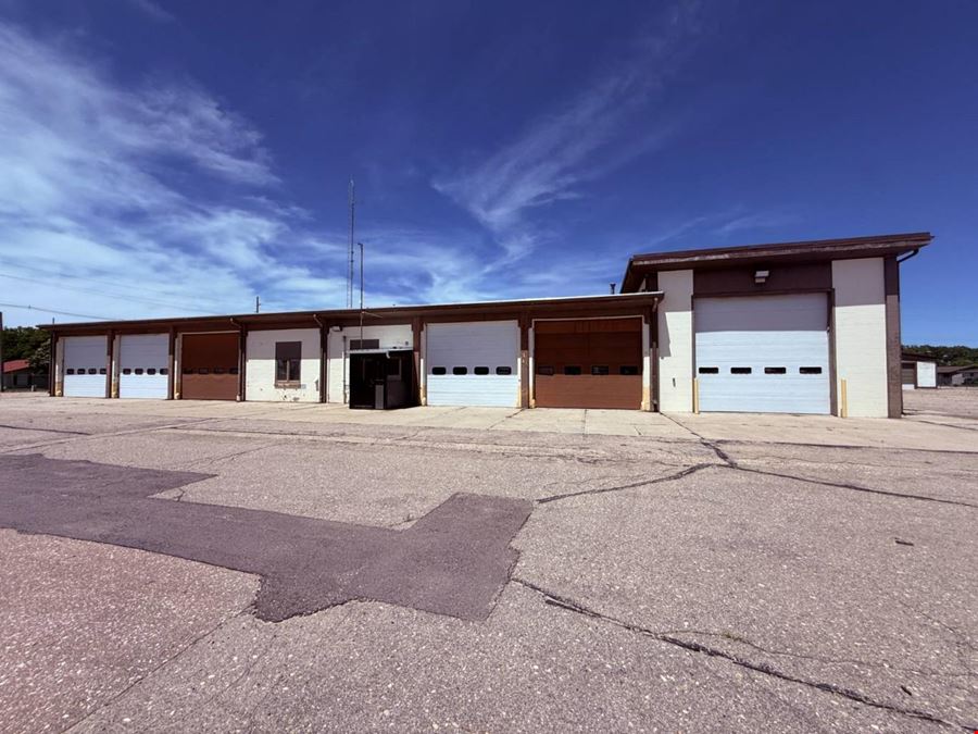 602 E 1st Street
