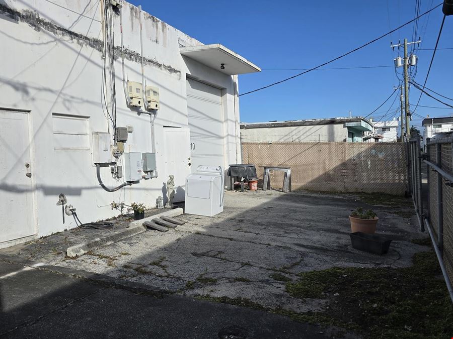 Freestanding Office/Warehouse 100%A/C