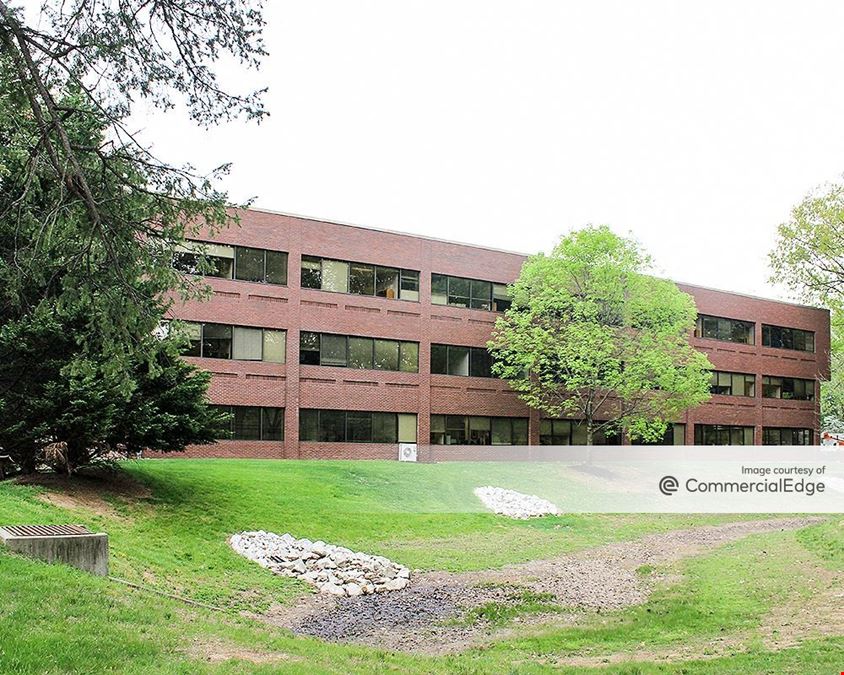 Glenhardie Corporate Center - 1275 & 1285 Drummers Lane