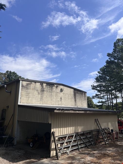 1369 Pine Circle