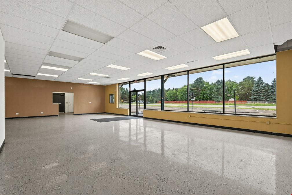 Free Standing Retail Building For Lease