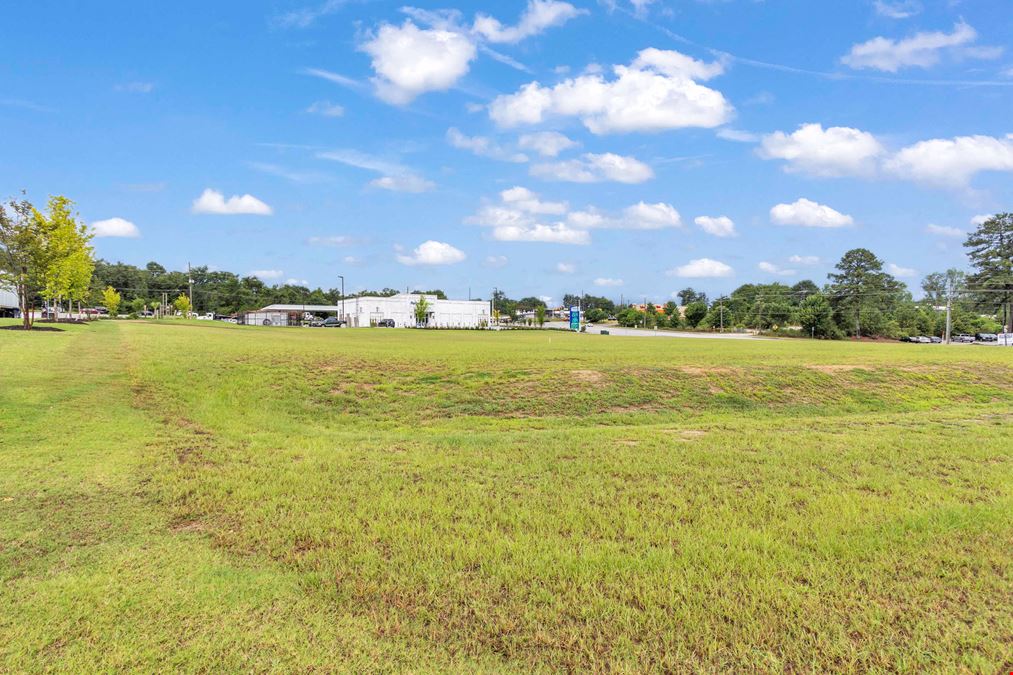 1.28 Acre Pad Ready Site | Parker's Kitchen Residual