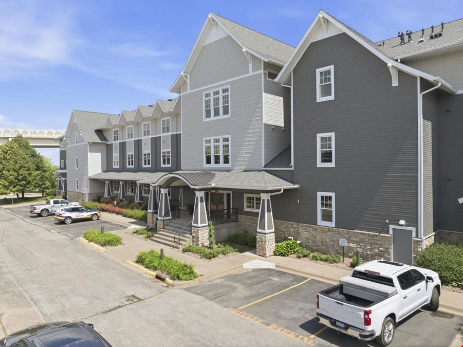 Luxury River View Living at Eagles Landing