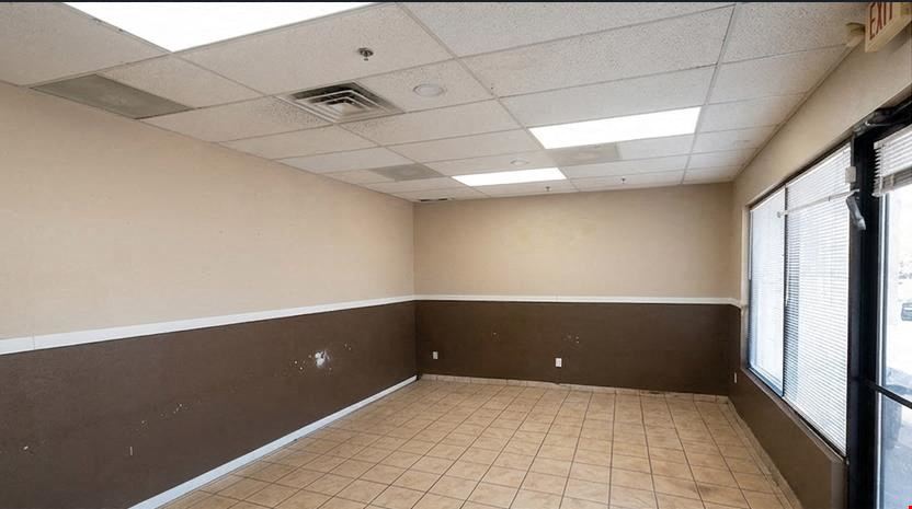 Vista Paint Plaza