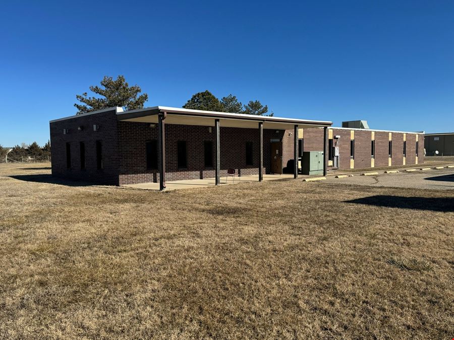 OFFICE BUILDING IN SECLUDED AREA