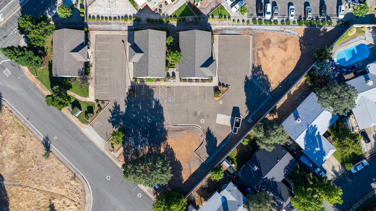3570 Santa Rosa Way