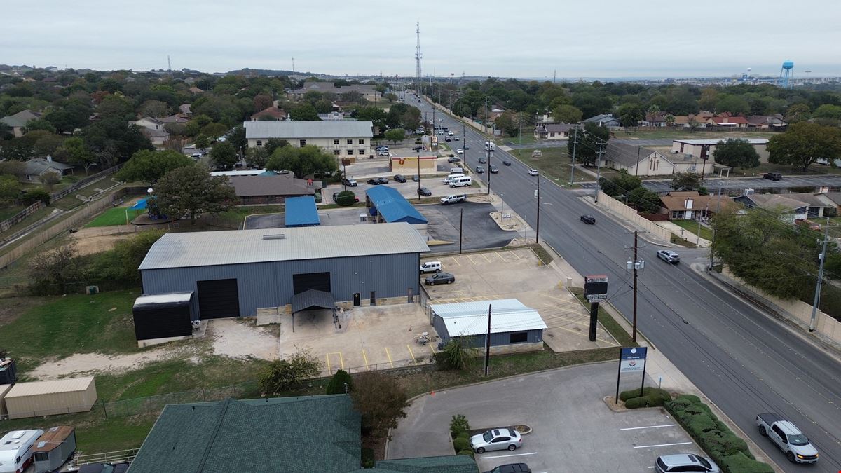 Office + Warehouse + Fenced Yard  | 35' Clear | Service Trades | San Antonio