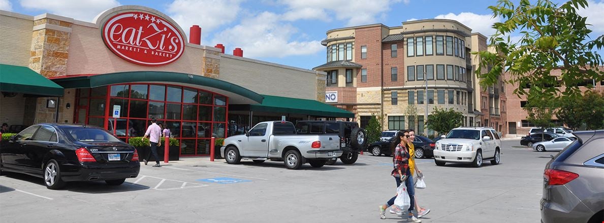 Preview of Retail space for Rent at 3300 Dallas Parkway