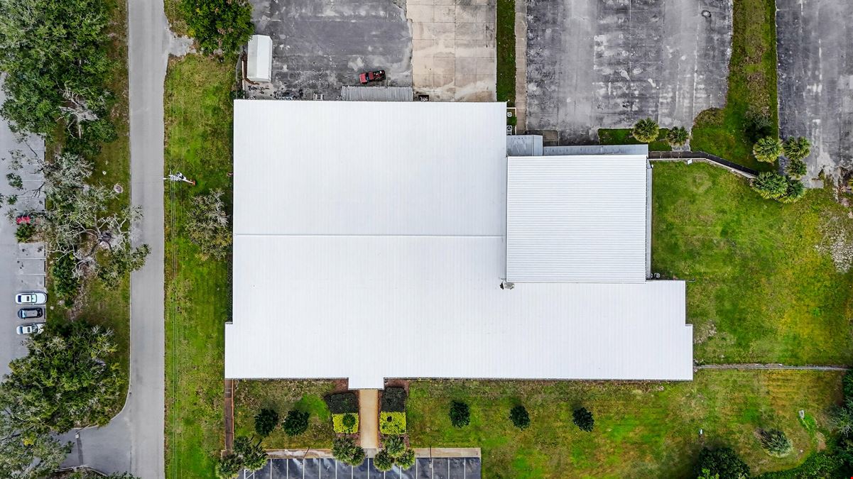 Deland Industrial with Executive Offices