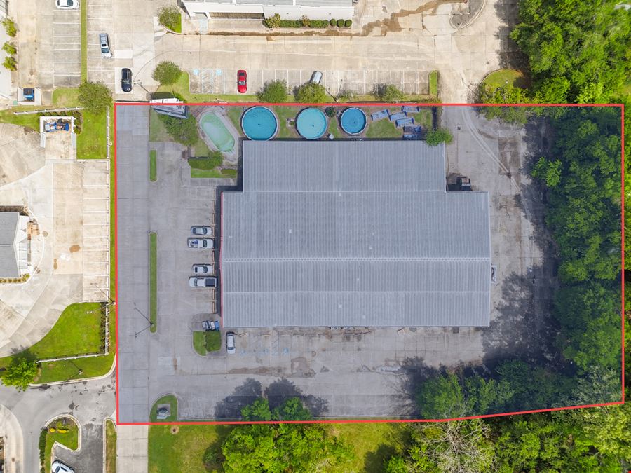 9% CAP | Leslie Pools | Prime Perkins and Siegen Corner