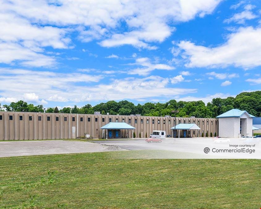 2250 Roswell Drive