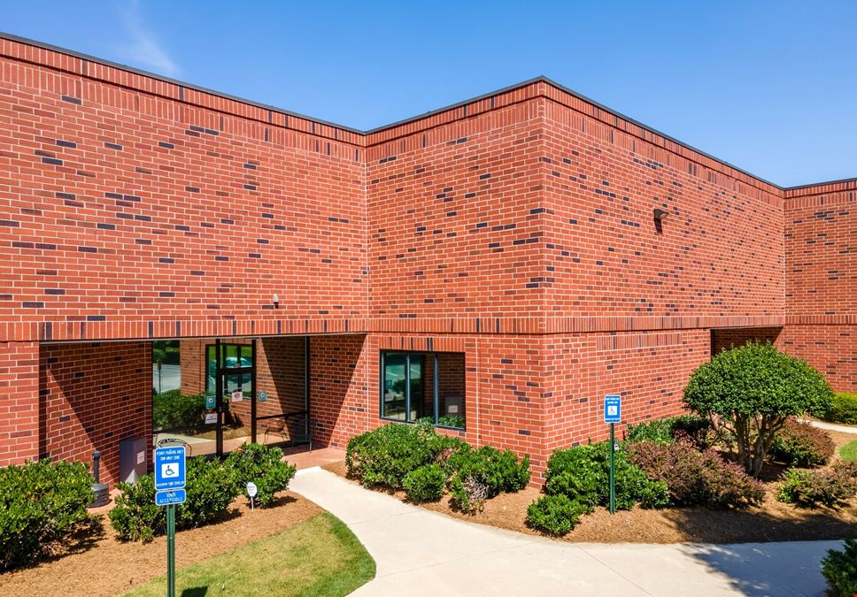 2192 Eastview Parkway Northeast