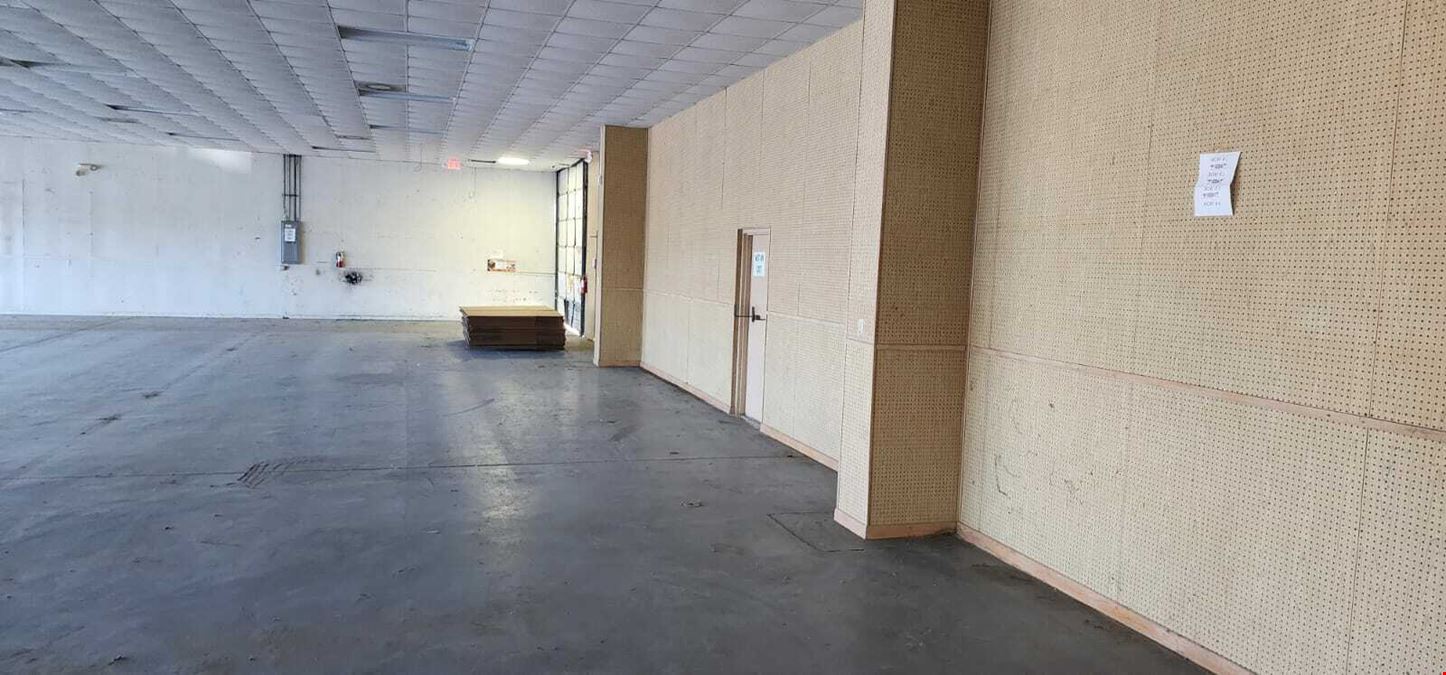 Ridge Rd Plaza up to 12,600sf