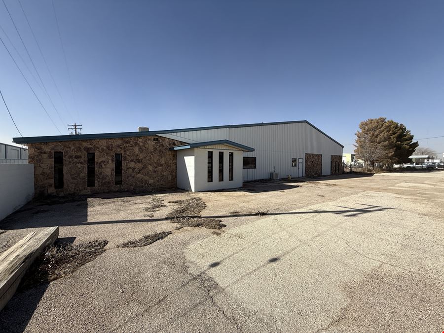 12,746 SF Shop/Office Near Hwy 385