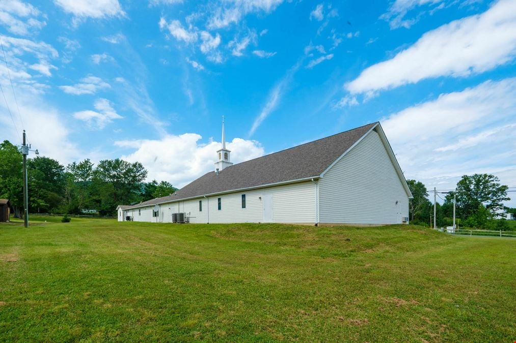 Spacious Multipurpose Facility on 1.38 Acres in Fort Valley, VA