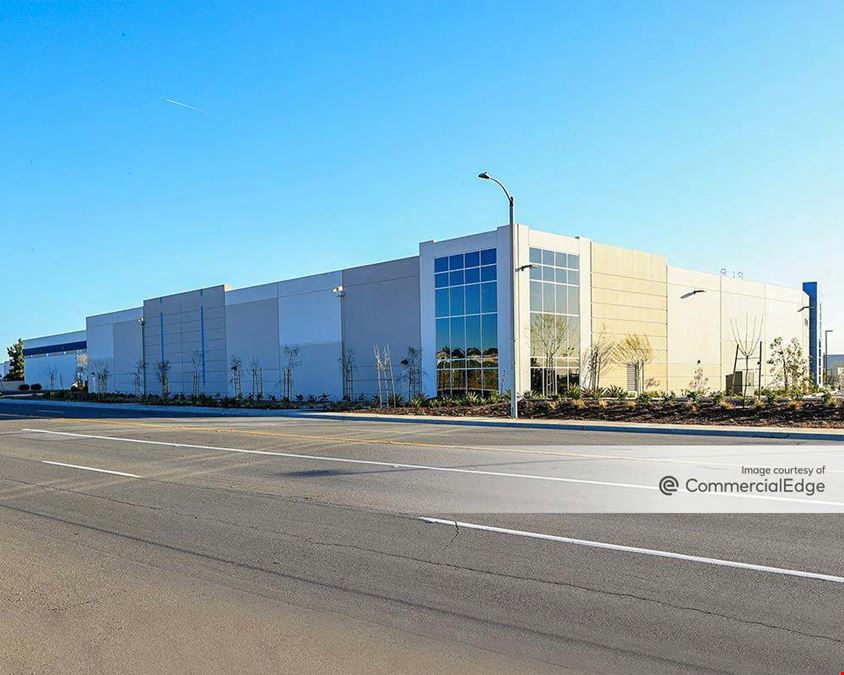 Majestic Freeway Business Center - Building 5