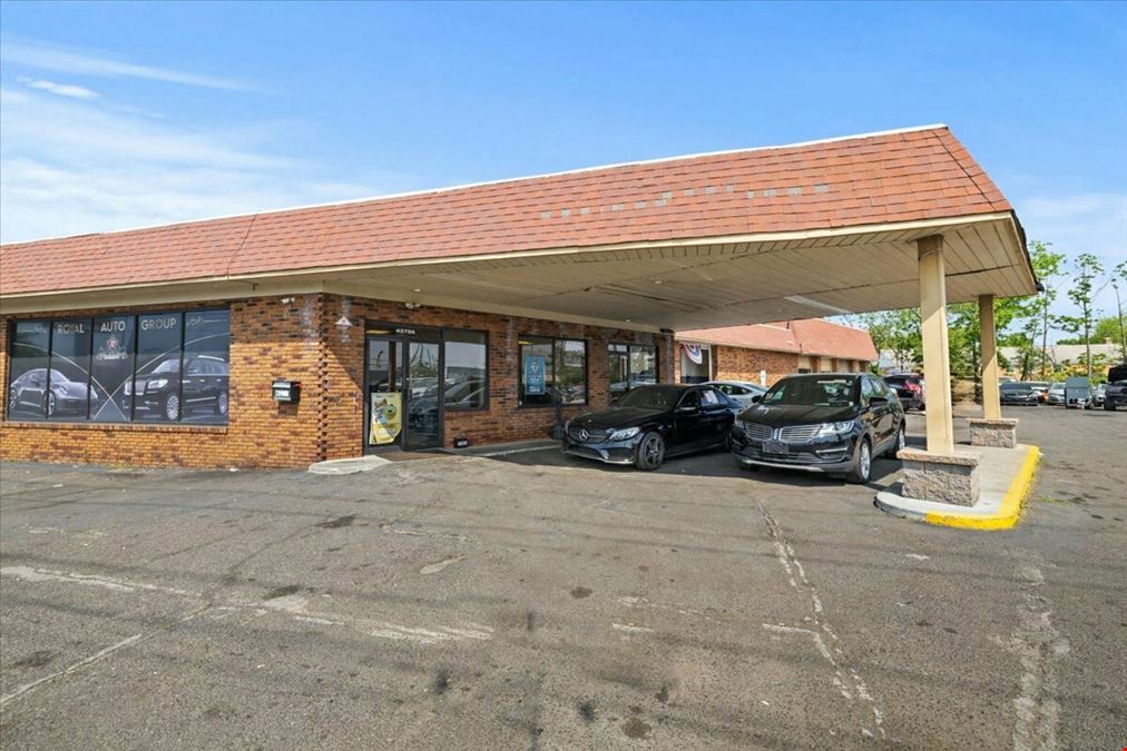 4,934 SF Retail | Car Dealership | .92 Acres of Land | For Sale