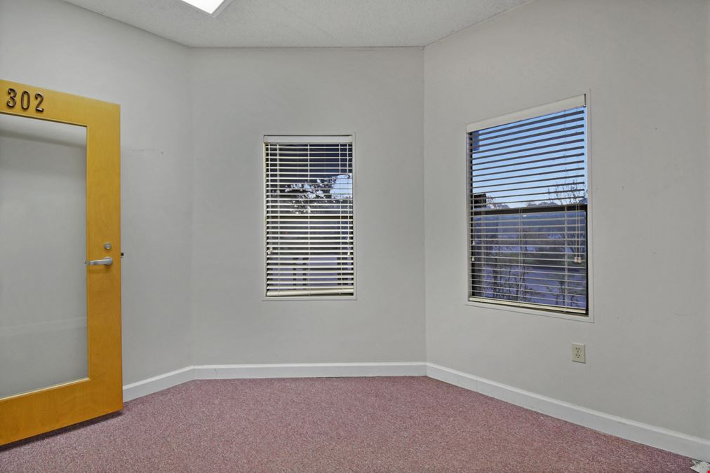 1535 State Road 207
