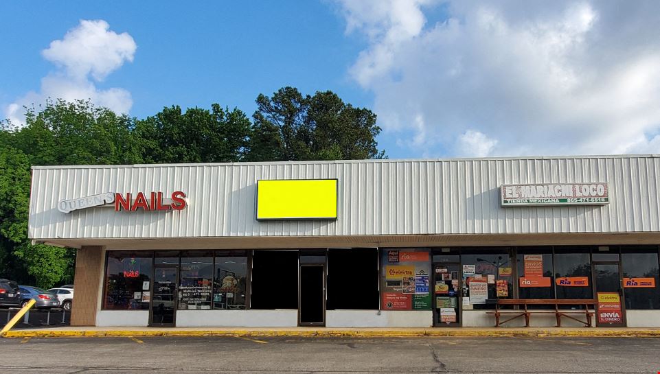 College Square Shopping Center