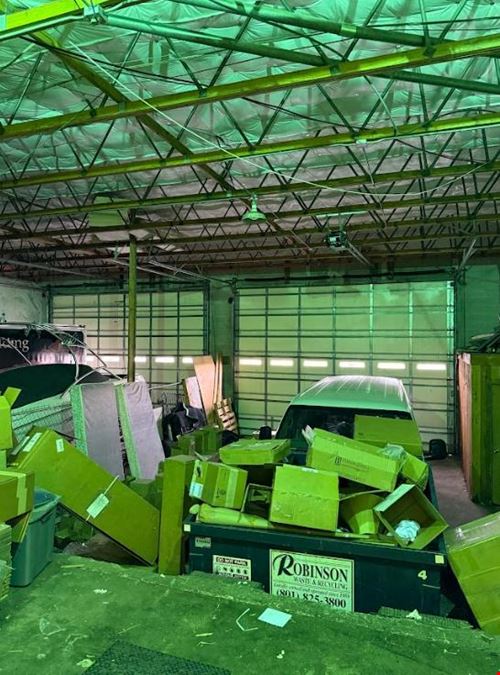 Exceptional 25,304 SF Warehouse