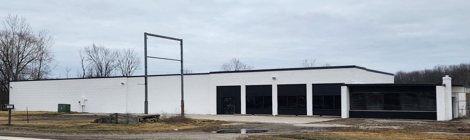 Industrial Mini Warehouse (Sale/Lease)