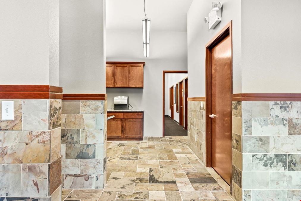 SilverRock Executive Suites