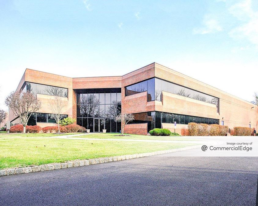 1600 Cottontail Lane
