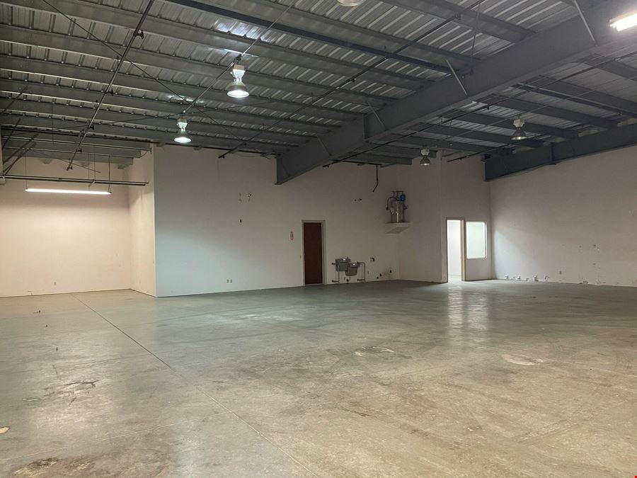 High Quality Office/Warehouse Space in Northeast Fresno, CA