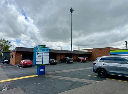 Preview of commercial space at 1907 S Stewart Ave