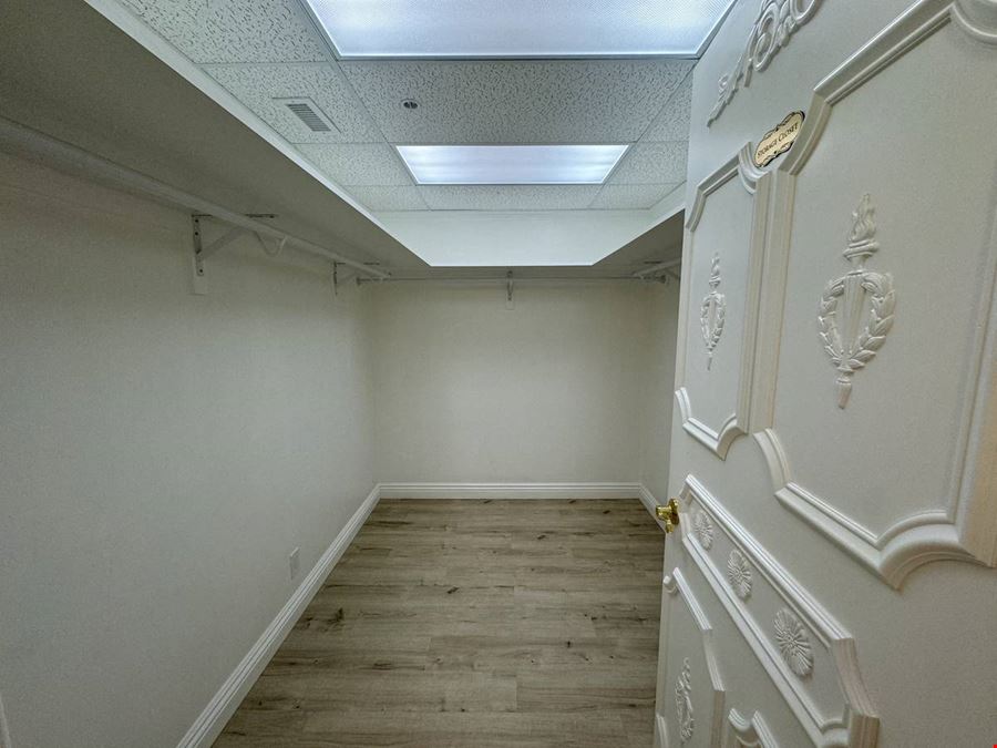 29A Cambon Dr