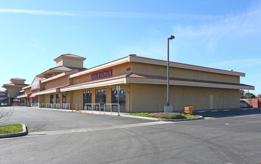 High Exposure Retail Spaces Available in Gateway Plaza