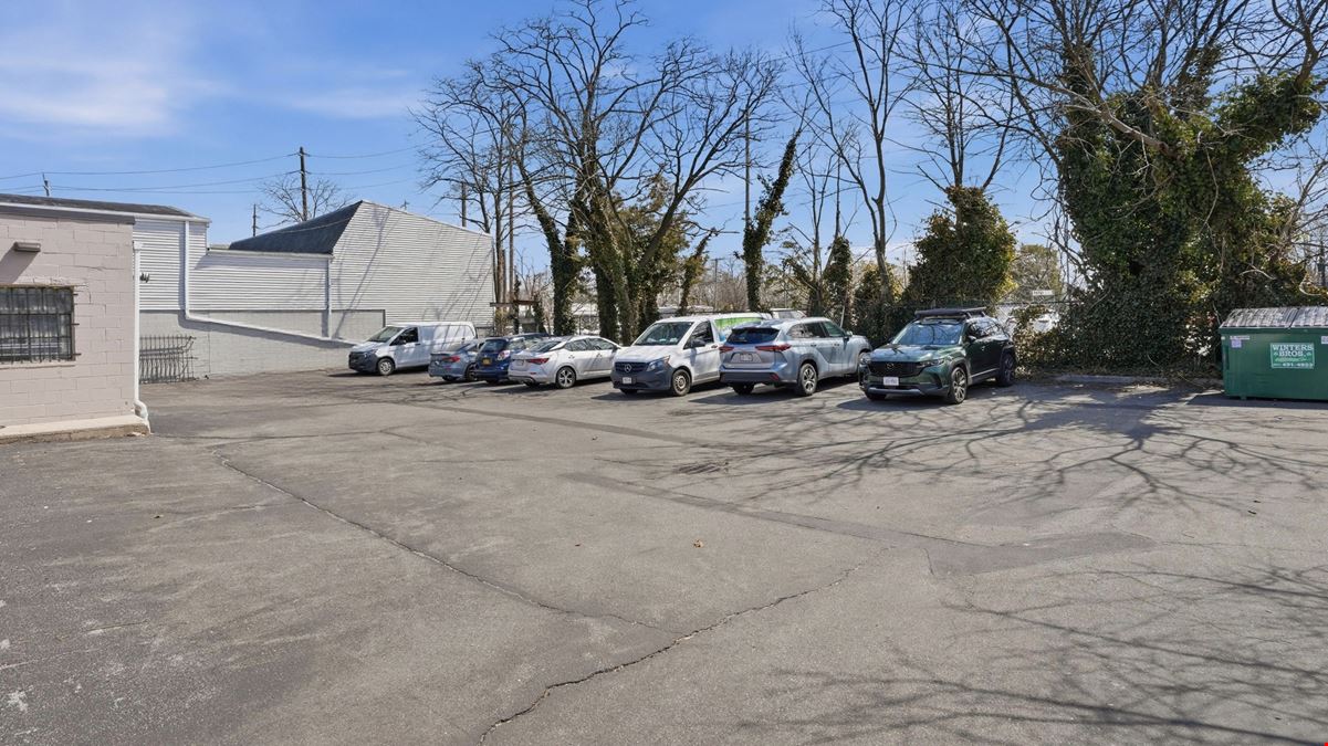 4,880 SF INDUSTRIAL WAREHOUSE