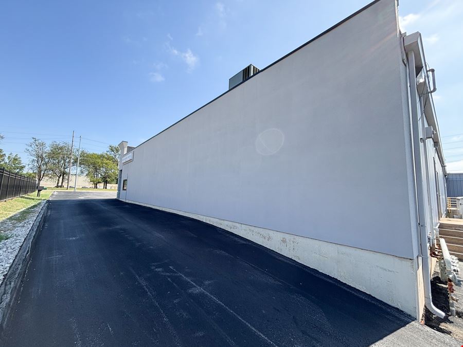 1,925 SF Retail with a Drive-Thru