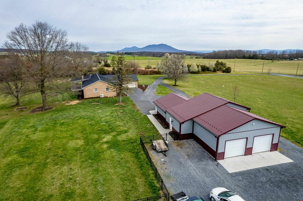 COUNTRY LIVING MEETS BUSINESS OPPORRUNITY ON 5+ ACRES